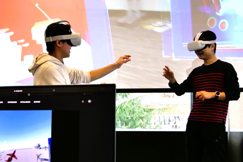 Leçons de réalité virtuelle : Ce que ces étudiants en informatique ont construit (et appris) en 10 semaines